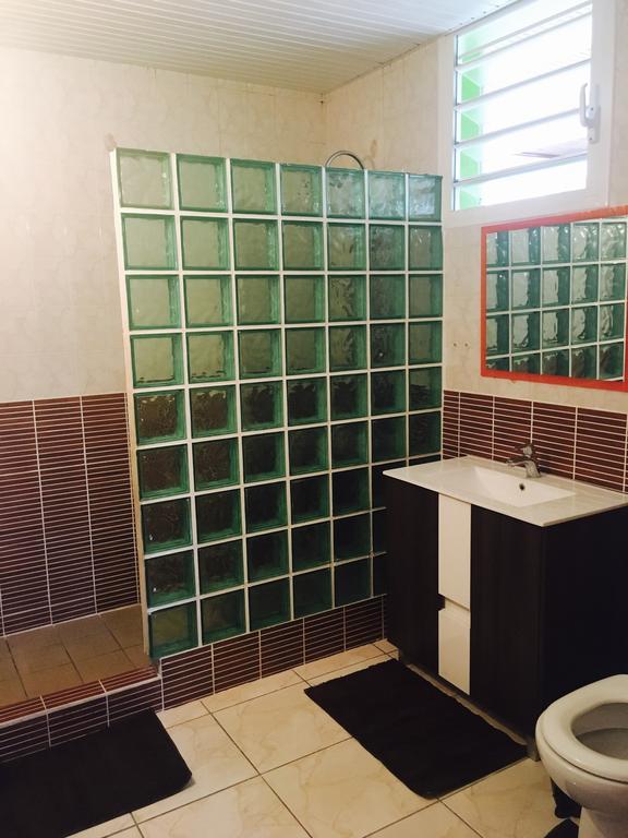 Appartamento Le Papillon Le Moule Esterno foto